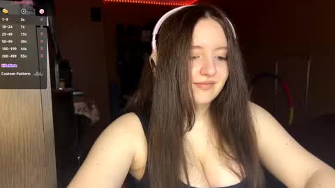 Snapshot of sassy_touch_heat_x3 chatting on October 2025 06:23:01 PM Marmulka or Mary online show from October 2025 06:23:01 PM