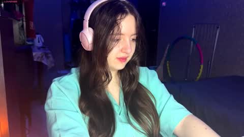 Snapshot of sassy_touch_heat_x3 chatting on November 2025 05:25:01 PM Marmulka or Mary online show from November 2025 05:25:01 PM