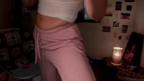 Ms. Oh   online show from February 2025 09:40:01 PM