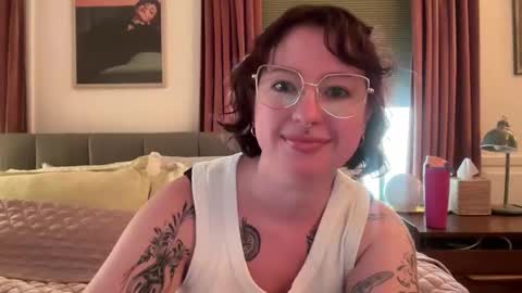 Snapshot of sassydsmiles chatting on May 2026 03:15:02 AM SassyDsmiles online show from May 2026 03:15:02 AM