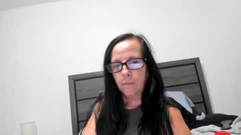 Snapshot of sassypeachgoddess chatting on October 2025 03:04:01 AM sassypeachgoddess online show from October 2025 03:04:01 AM