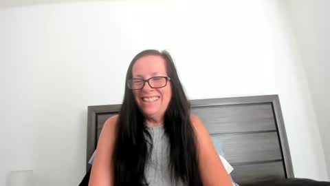 Snapshot of sassypeachgoddess chatting on October 2025 03:09:01 PM sassypeachgoddess online show from October 2025 03:09:01 PM