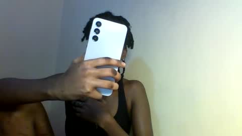 Snapshot of sasy_tina chatting on February 2026 01:04:01 AM Tina online show from February 2026 01:04:01 AM