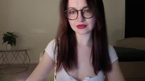 Lori online show from April 2026 06:13:02 PM