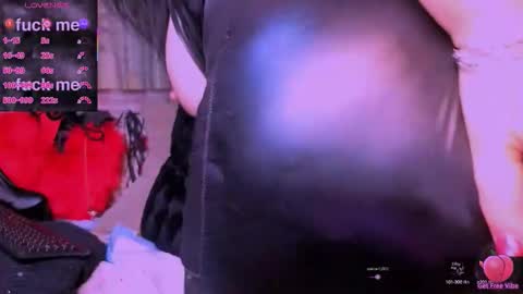 Alina online show from October 2025 10:39:01 PM