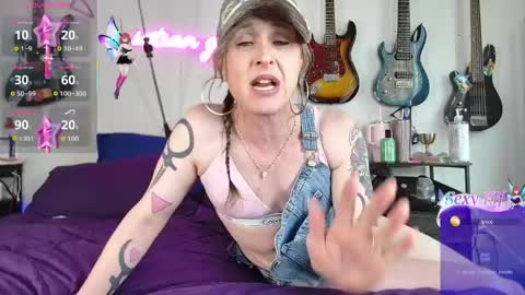 Saturn Girl online show from June 2026 07:58:02 PM