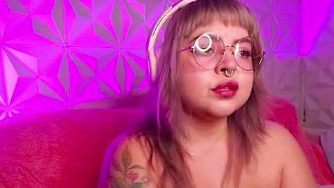 Gina George online show from November 2025 10:29:02 PM
