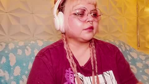 Gina George online show from May 2026 12:40:02 AM
