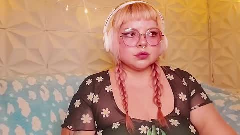 Gina George online show from May 2026 12:30:02 AM