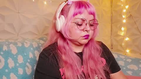 Gina George online show from May 2026 10:26:01 PM