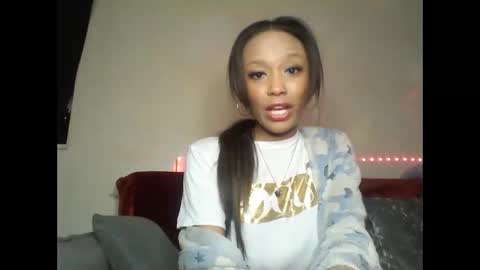 Shaniiice online show from January 2025 07:07:01 PM