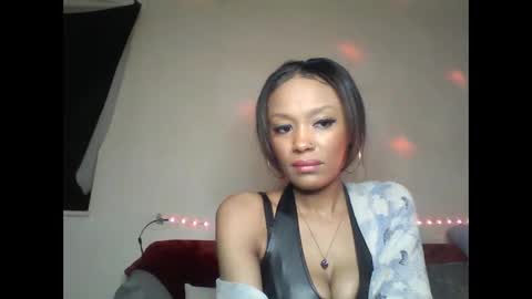 Shaniiice online show from January 2025 06:56:01 PM