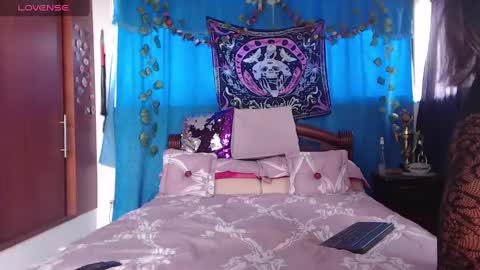 Zaren online show from January 2025 08:10:01 PM