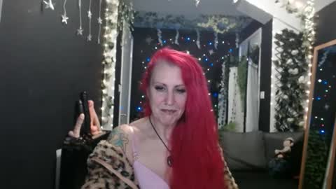 SaucySky online show from January 2025 10:05:01 PM