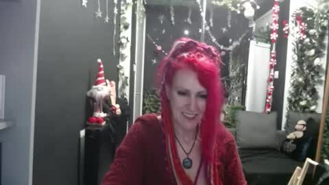 SaucySky online show from December 2025 08:42:02 AM