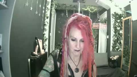 SaucySky online show from January 2026 09:07:02 PM
