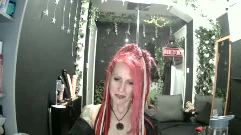 SaucySky online show from May 2026 09:21:01 PM