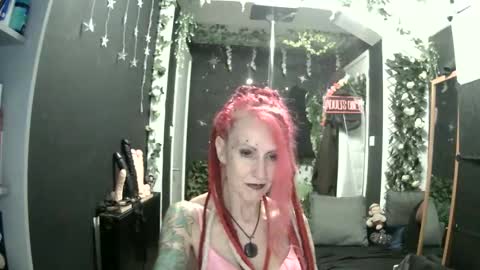SaucySky online show from May 2026 08:58:01 PM