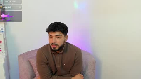 Snapshot of savagesweethearts chatting on December 2024 03:00:01 PM savagesweethearts online show from December 2024 03:00:01 PM