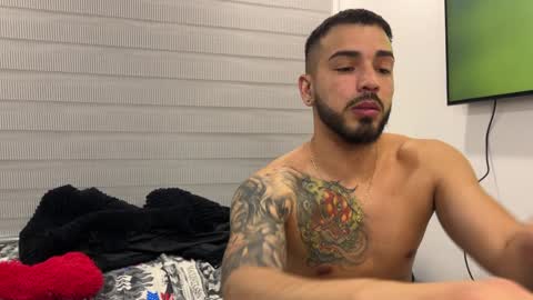 Snapshot of savagesweethearts chatting on January 2025 03:41:01 AM savagesweethearts online show from January 2025 03:41:01 AM