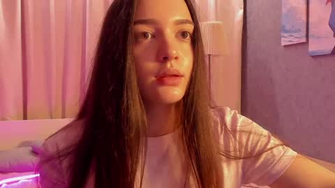 savannah_h online show from April 2026 08:33:02 PM