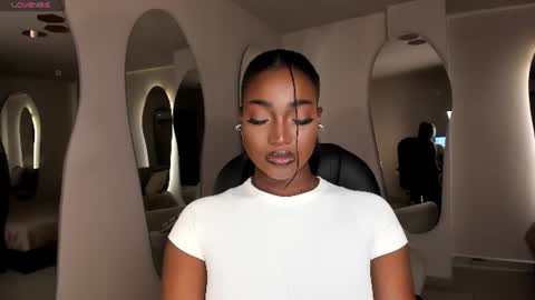 Snapshot of savannahstorm_ chatting on June 2026 12:14:02 PM S a v a n n a h online show from June 2026 12:14:02 PM