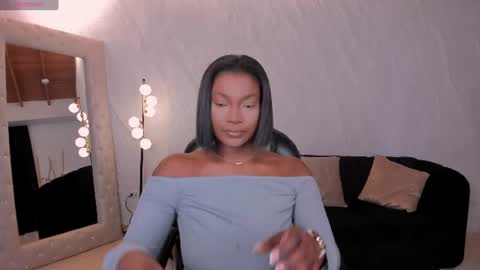 Snapshot of savannahstorm_ chatting on July 2026 12:09:02 PM S a v a n n a h online show from July 2026 12:09:02 PM