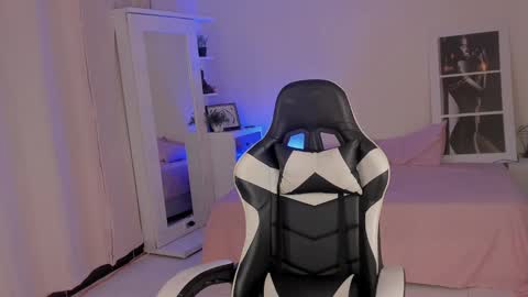 Savannahwildee online show from December 2024 07:16:01 PM