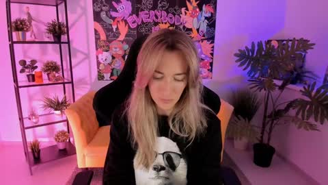 save the qween online show from January 2025 05:34:01 AM