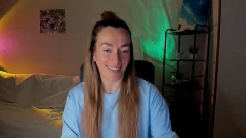 save the qween online show from December 2025 06:55:02 AM