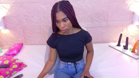 savory_pussy18 online show from September 2025 02:17:02 PM