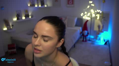 Naomi online show from December 2024 09:20:02 PM