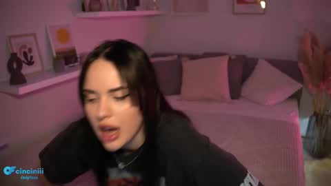 Naomi online show from February 2025 07:38:01 PM