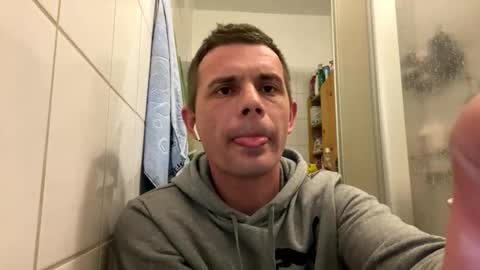 Snapshot of sawa08051989 chatting on November 2025 09:35:02 PM chamomile online show from November 2025 09:35:02 PM