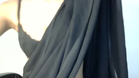 saxee online show from January 2025 08:25:02 PM