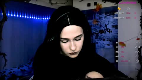 pronoun she. name Mary. age 21. online show from December 2024 08:40:02 PM
