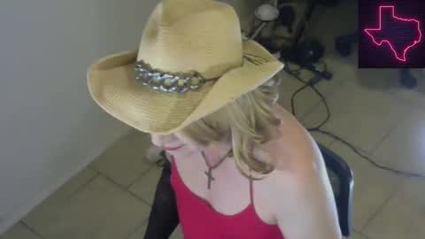 Snapshot of sayhicaitcd chatting on February 2025 05:41:01 AM Cait or Caitlin online show from February 2025 05:41:01 AM