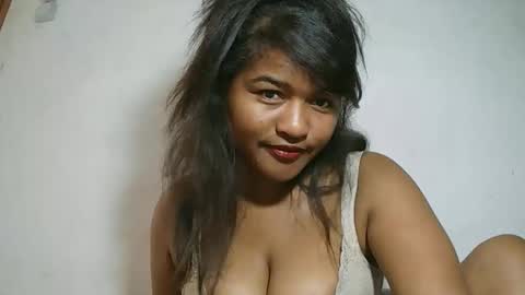 saylla1 online show from February 2026 06:40:02 AM