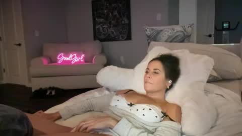 Snapshot of sayplsgdgrl chatting on December 2024 10:53:01 PM Good Girls Say Please...and Thank You online show from December 2024 10:53:01 PM