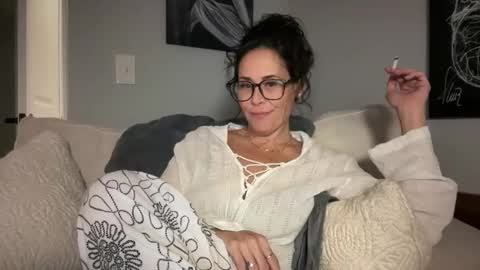 Snapshot of sayplsgdgrl chatting on November 2025 04:13:02 AM Good Girls Say Please...and Thank You online show from November 2025 04:13:02 AM