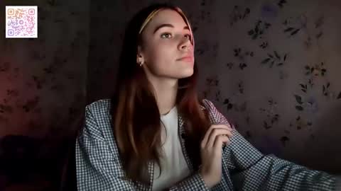 Kira online show from November 2025 04:03:01 PM