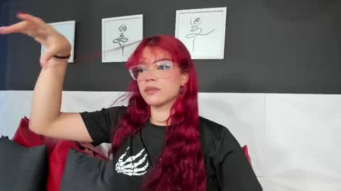 Snapshot of scarlet_castro chatting on September 2025 11:48:01 AM Scarlet online show from September 2025 11:48:01 AM