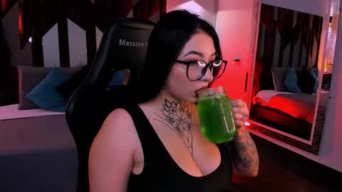 scarlet_ceretti1 online show from March 2026 10:37:02 PM