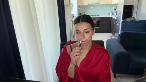 Sophie online show from May 2026 07:04:01 AM