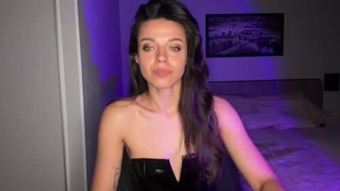 Sophie online show from July 2026 07:04:02 AM