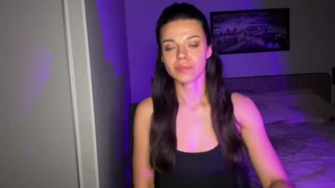 Sophie online show from July 2026 07:04:01 PM