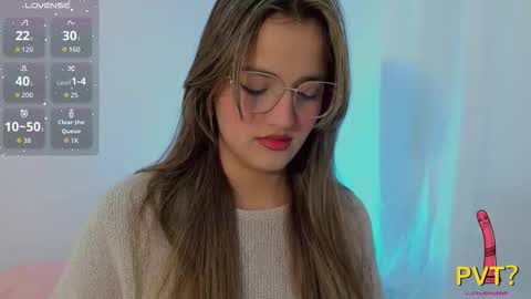 Scarlet  online show from September 2025 04:02:02 AM