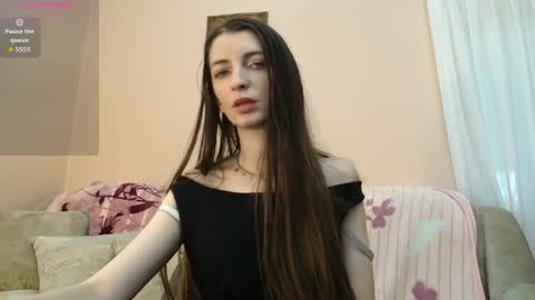 Scarlet online show from April 2026 03:21:02 PM