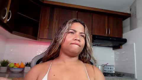 Scarlet online show from February 2026 07:58:01 PM