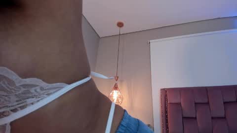 scarlet_vixen_ online show from March 2026 01:17:01 PM